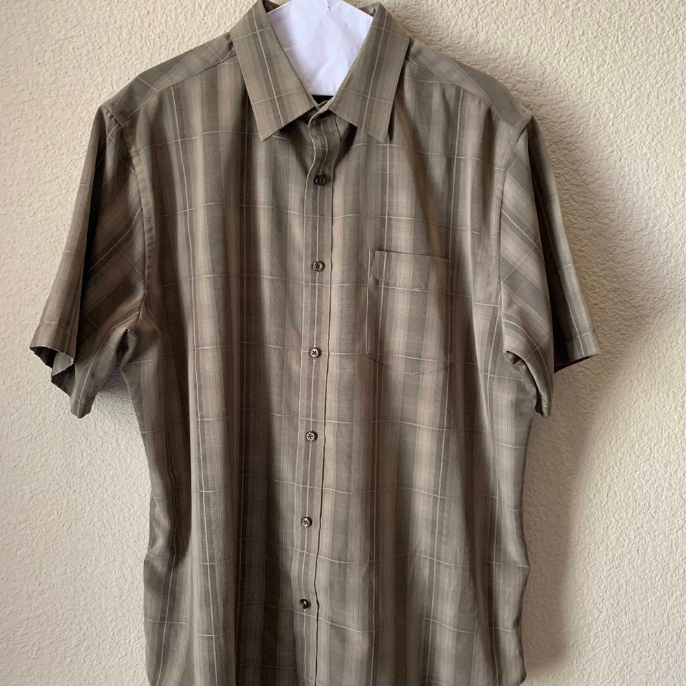 Croft & Barrow Brown Short Sleeve Button Down